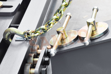 Reinforced pulling towernot easy to break and deform