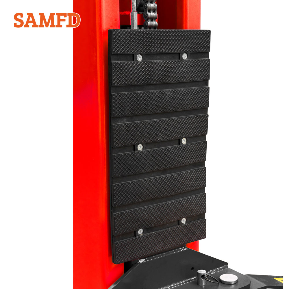 THICKENED RUBBER PAD PROTECTS THE VEHICLE DOOR