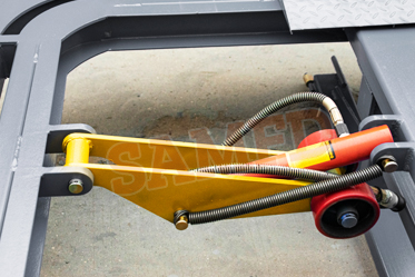 Air hydraulic pump provides strongpower supply