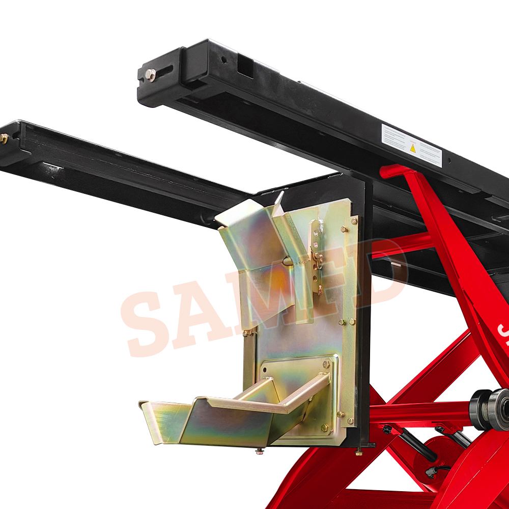 FRONT AND REAR LOWERABLE PANELS